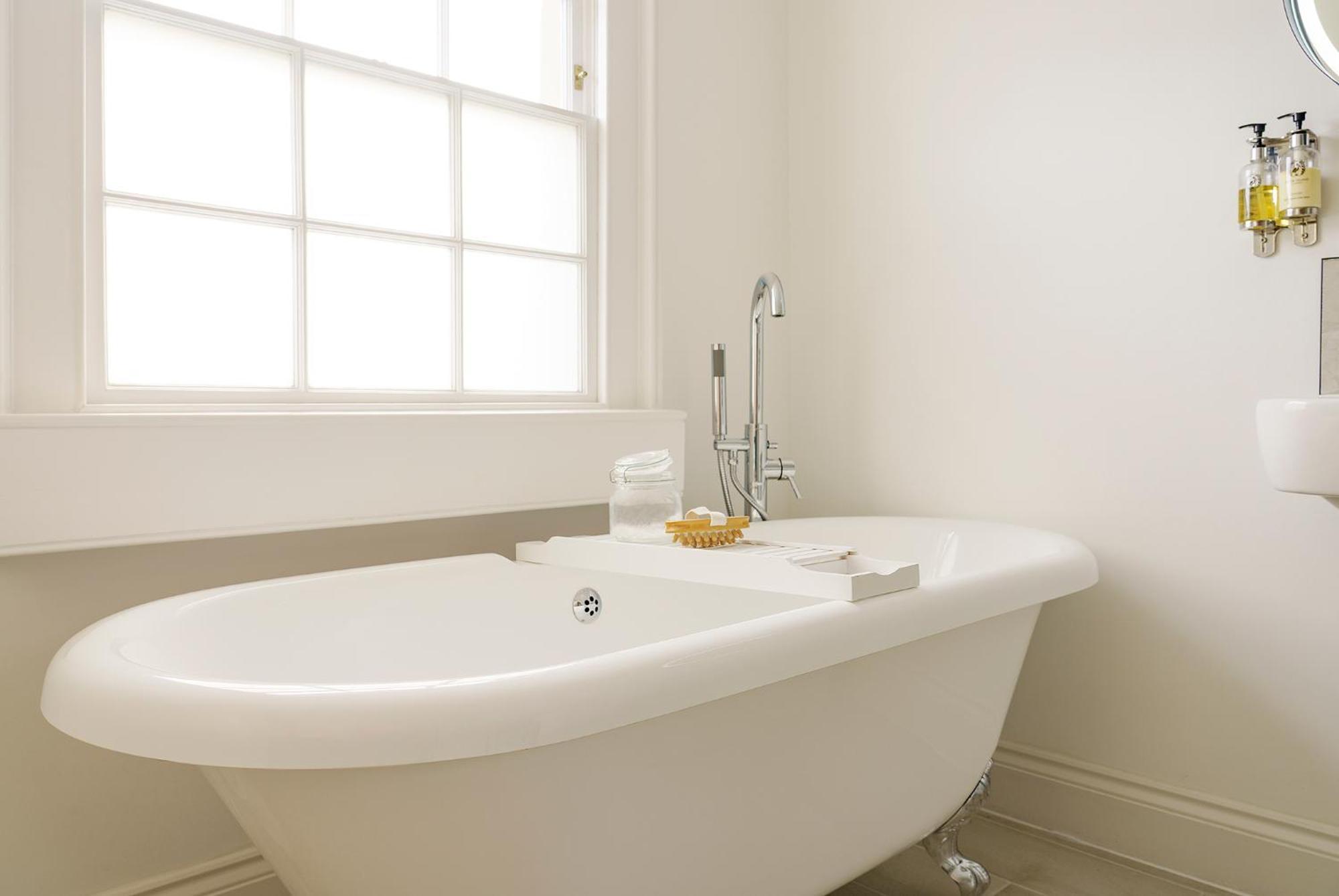 The Haze House - 4 Bed Townhouse Apartment Bath Luaran gambar