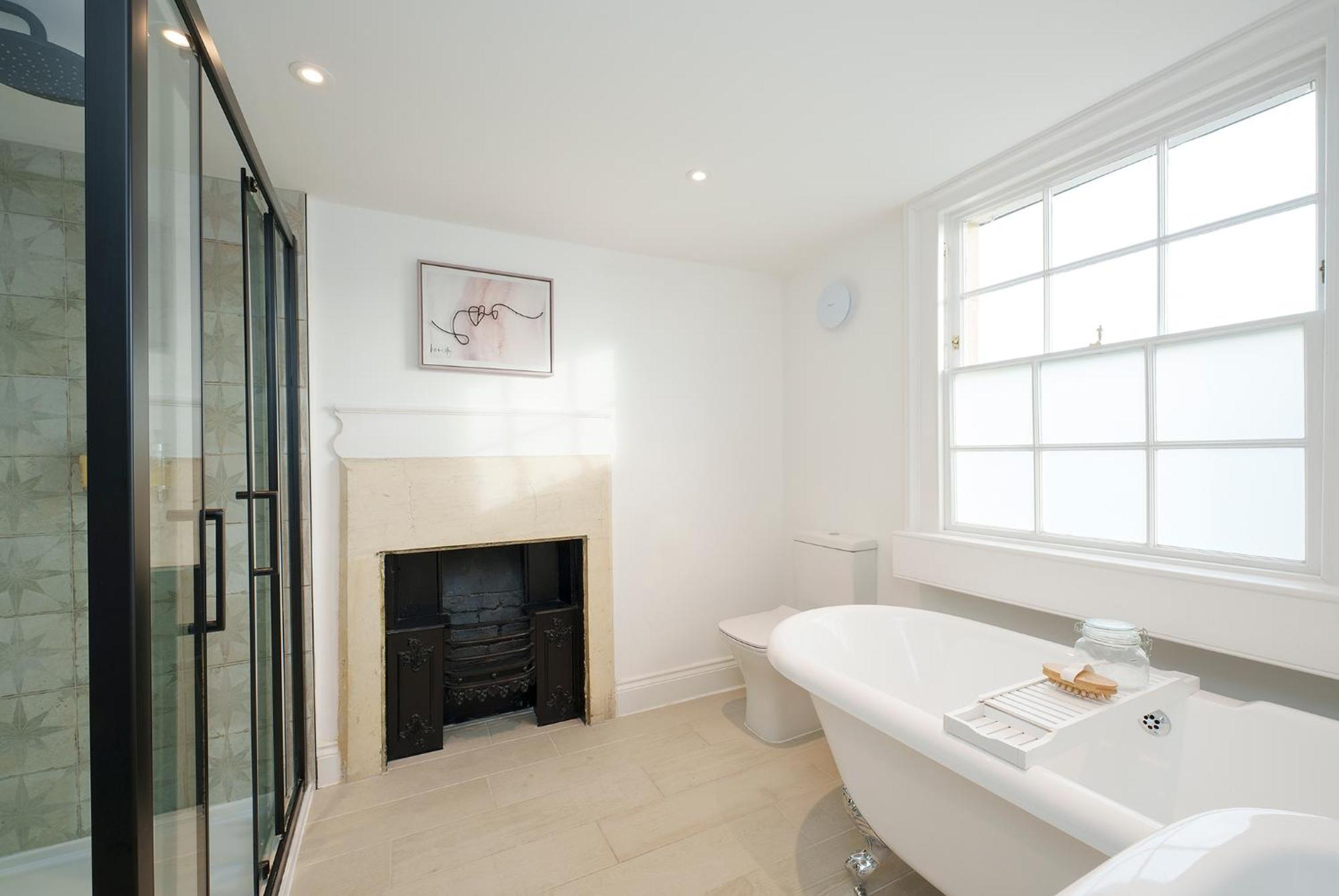 The Haze House - 4 Bed Townhouse Apartment Bath Luaran gambar
